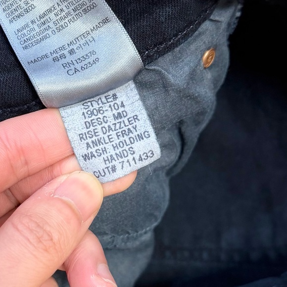 Mother Women’s Mid Rise Dazzler Ankle Fray Denim Jeans - Picture 5 of 7